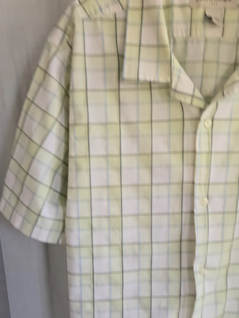 Banana Republic Green & White Plaid Short‑Sleeve Button‑Down Shirt – Size XL,
